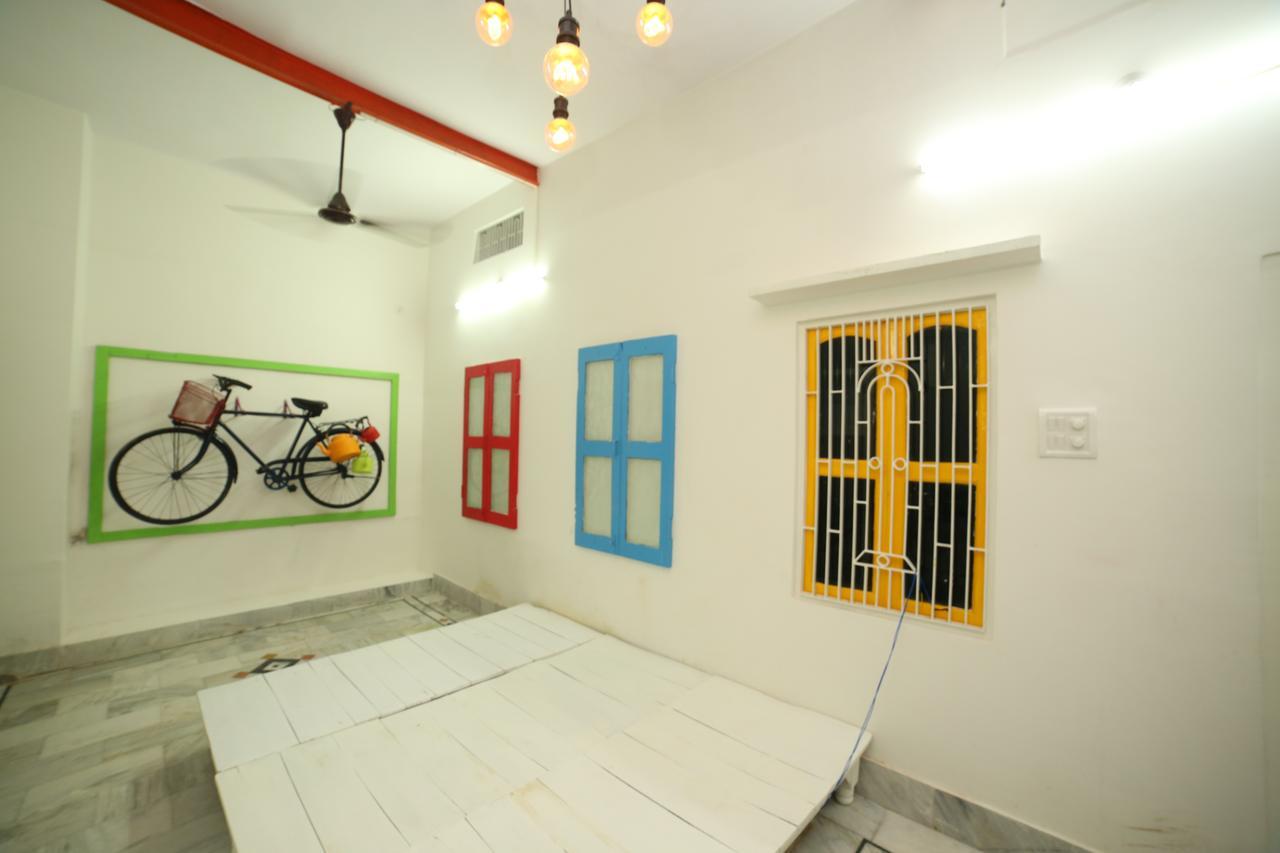 By Roadhouse * Varanasi