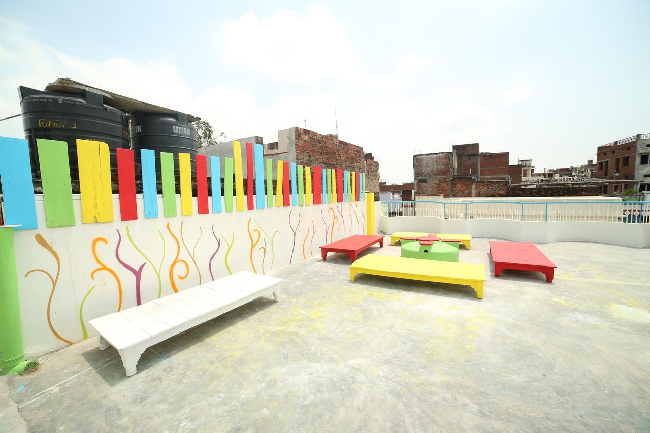 By Roadhouse Hostel